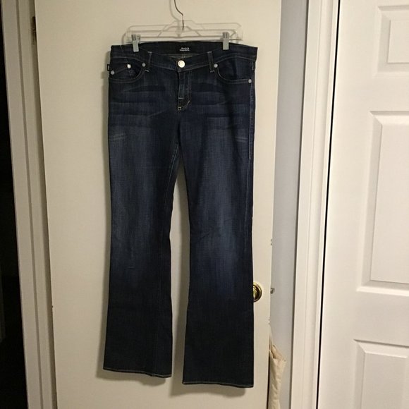 Rock & REPUBLIC Kasandra Midrise Mid Dark Bootcut Jeans Sz 32 - Picture 1 of 14